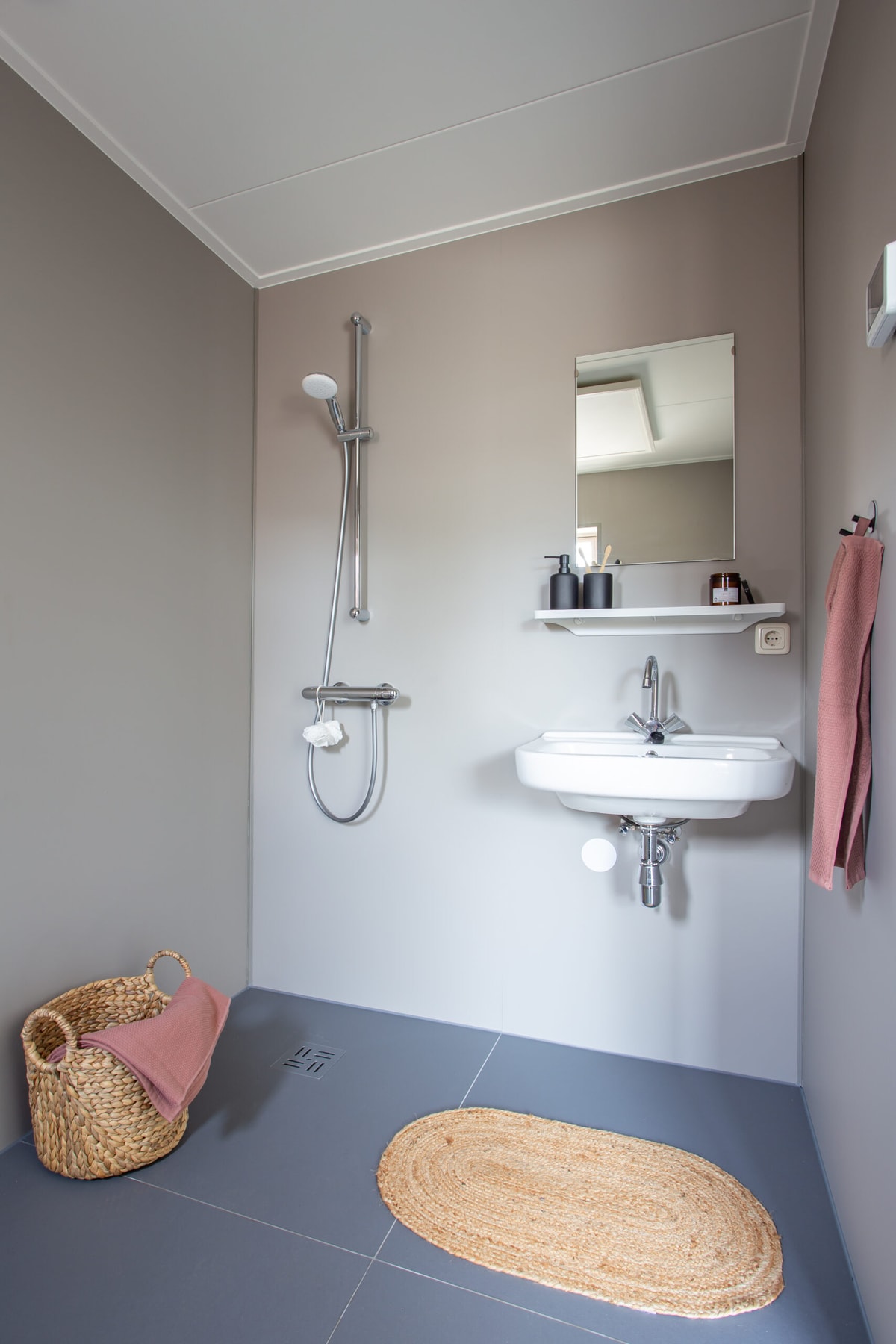 elk - Nederlandse primeur circulaire renovatie 36 woningen in Haps